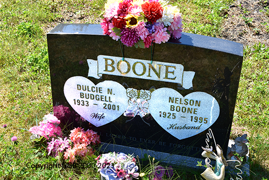 Nelson & Dulcie Boone