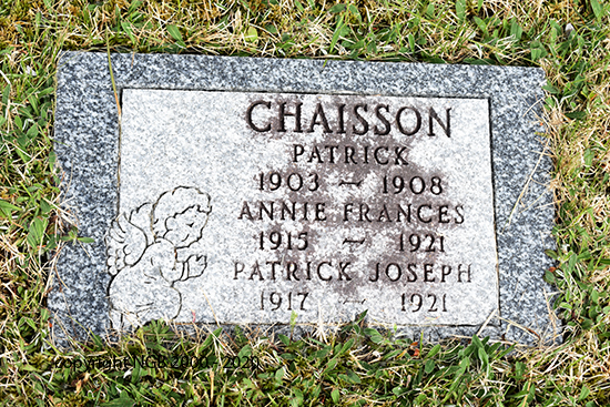 Patrick, Annie & amp; Annie Chaisson