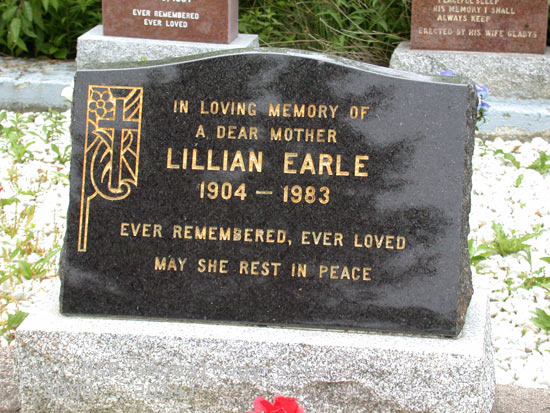 Lillian Earle
