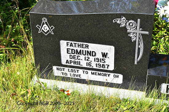 Edmund W. & Evelyn M. Hamlyn