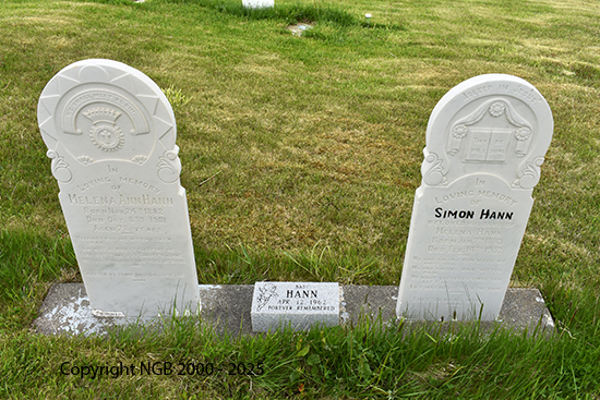 Simon, Melena & Baby Hann