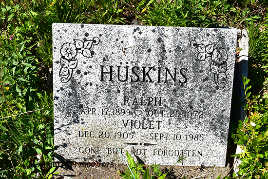 Ralph & Violet Hoskins