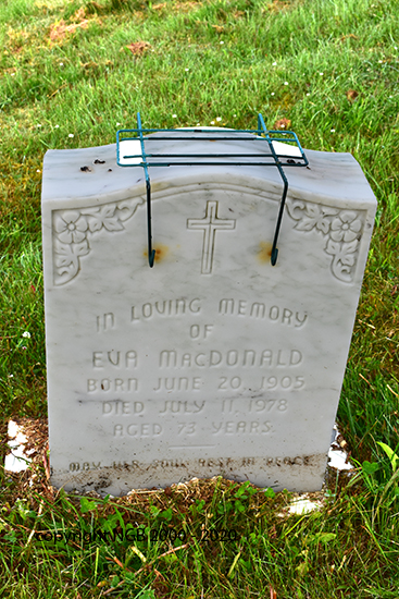 Eva MacDonald