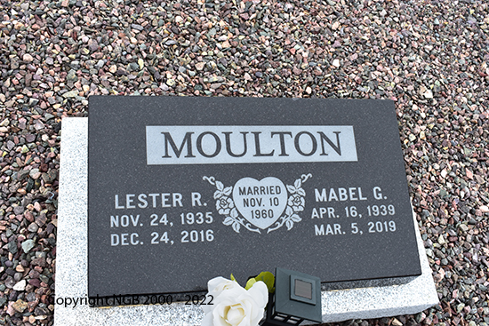 Lester & Mabel Moulton