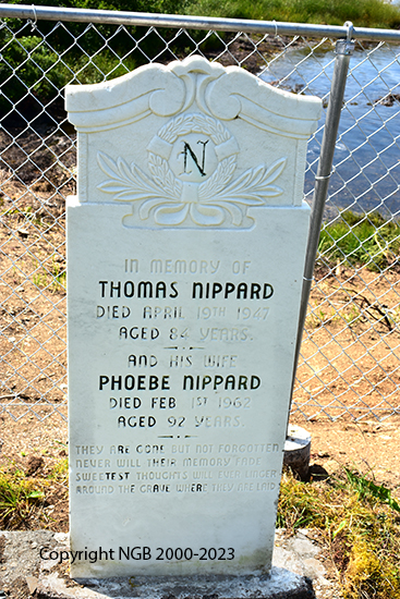 Thomas & Phoebe Nippard