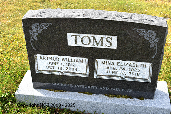 Arthur & Mina Toms