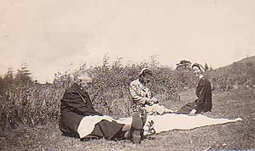 Father Kennedy, Kitty Johnson & Kitty Ann Hartery c1945