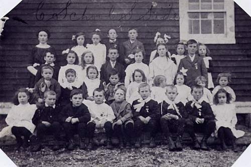 Renews School South Side c1910