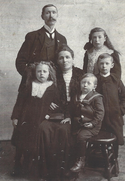Garland Family c1910