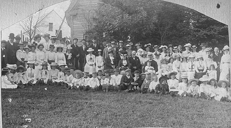 The Goulds early 1900's - possible an Anglican Church picnic, Samuel George Carnell Collier is labelled 1, Charlotte Augusta Wilkie Collier as 2