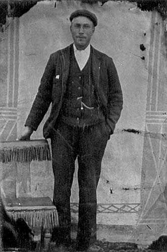 Unknown White Bay Man