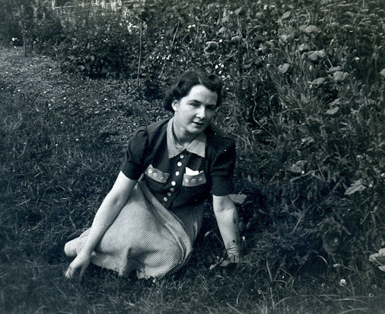 Bet Fisher, sister of Ian Fisher