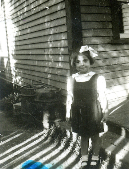 Magie Dominic - First Day of School